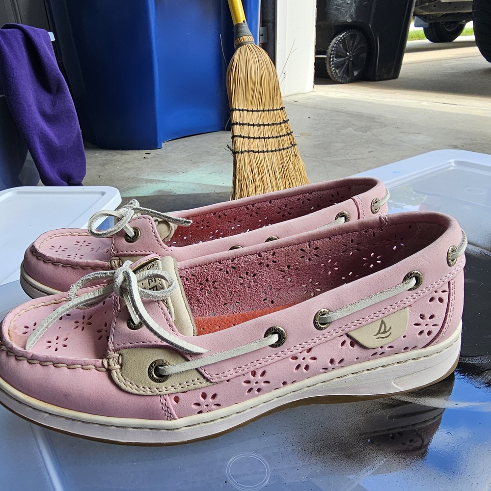 Sperry Pink and Tan Flats with Moccasin Toe and Perforated Design